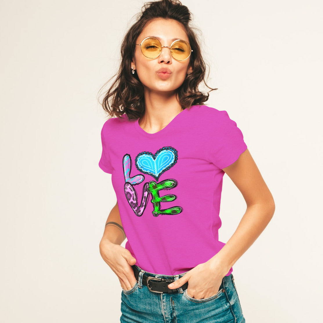 LOVE TEE